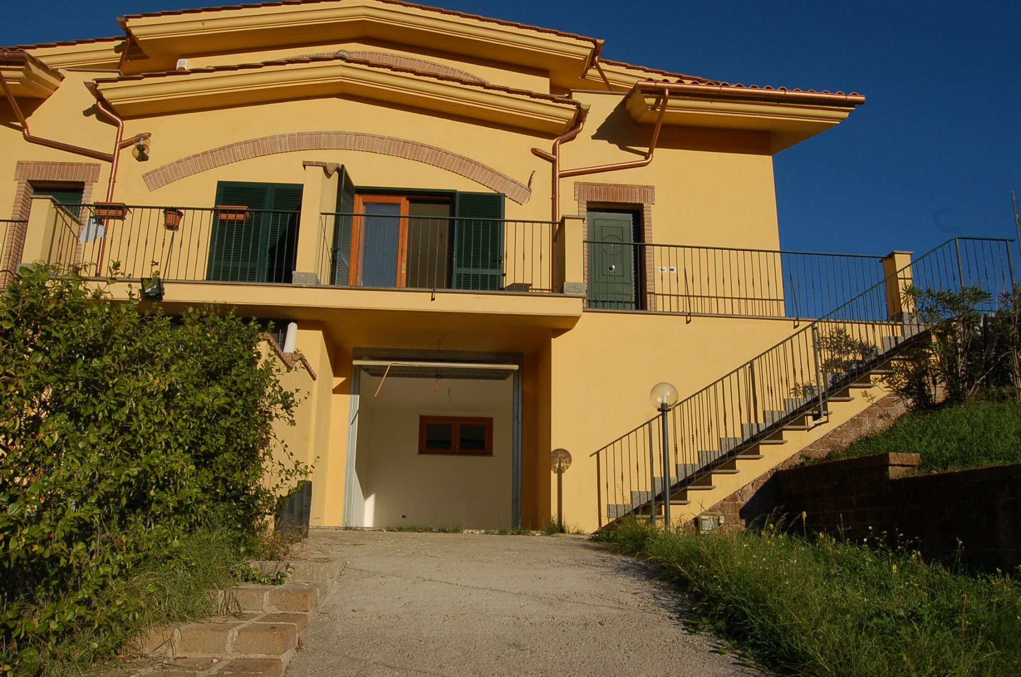 Villa Quadrifamiliare FORMELLO vendita   Gran Bretagna Agenzia Immobiliare Guerrini