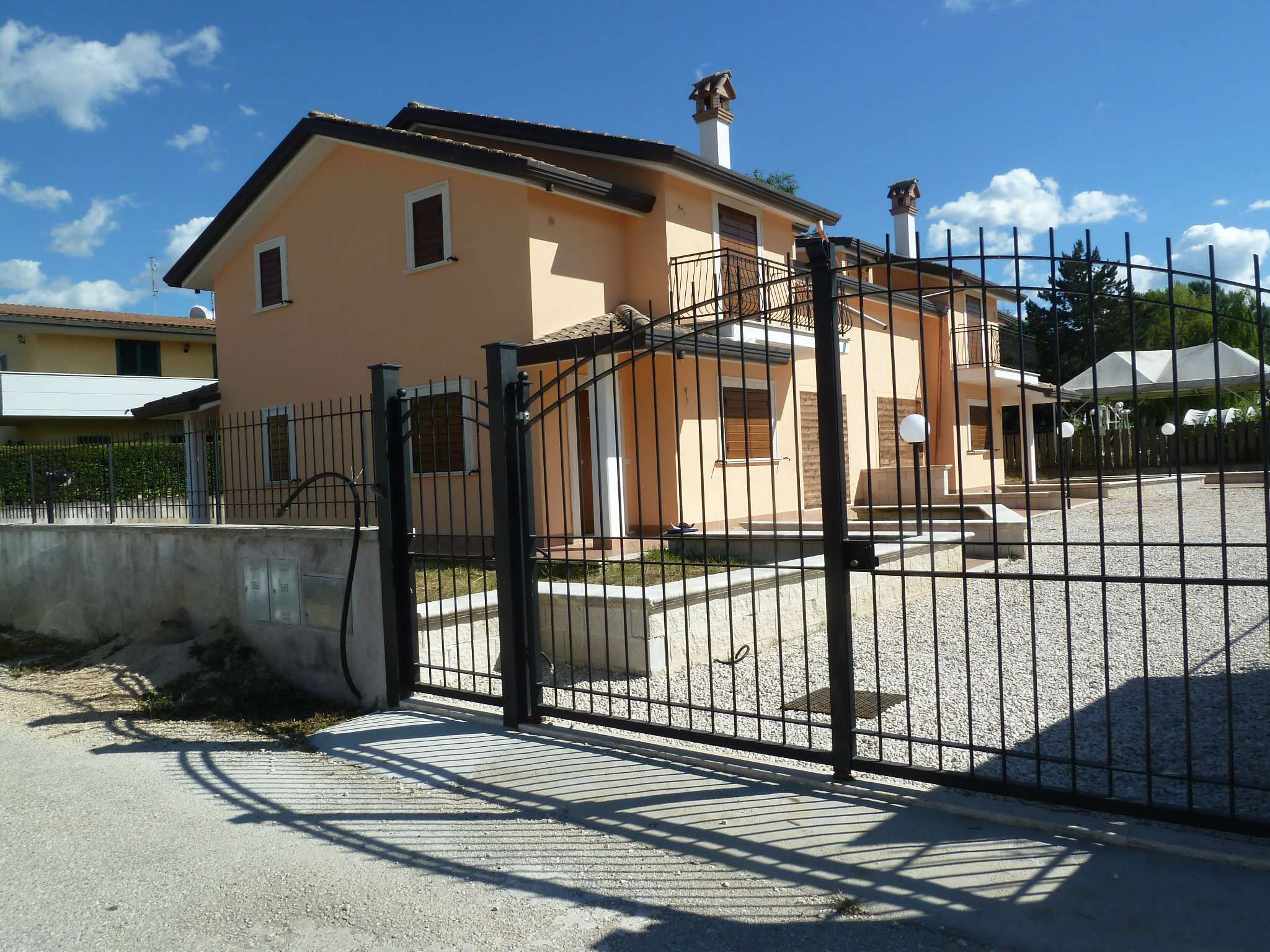  oricola vendita quart:  immobiliare simonetti sas