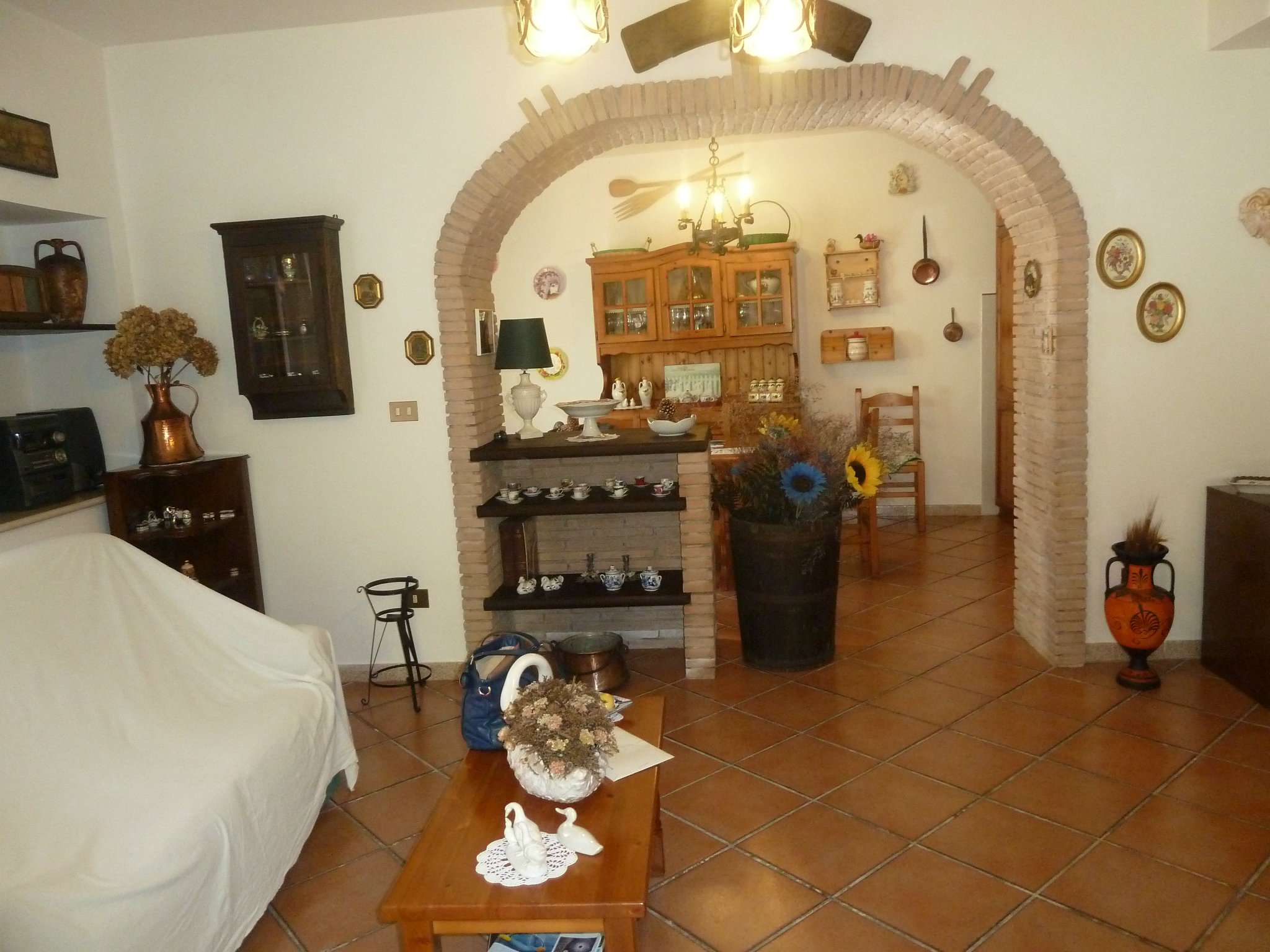 Villa Unifamiliare - Indipendente ARSOLI vendita   san rocco IMMOBILIARE SIMONETTI SAS