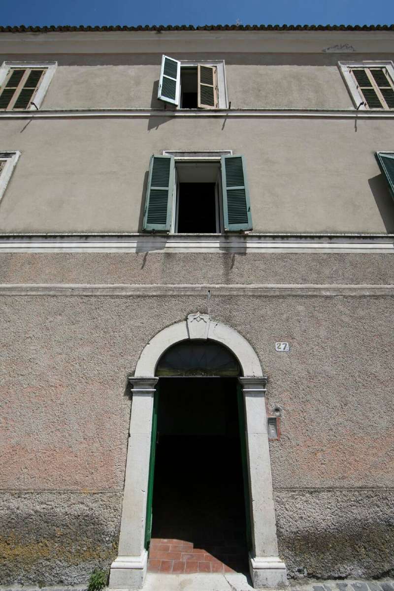 Stabile intero - Palazzo ARSOLI vendita   dei massimo IMMOBILIARE SIMONETTI SAS