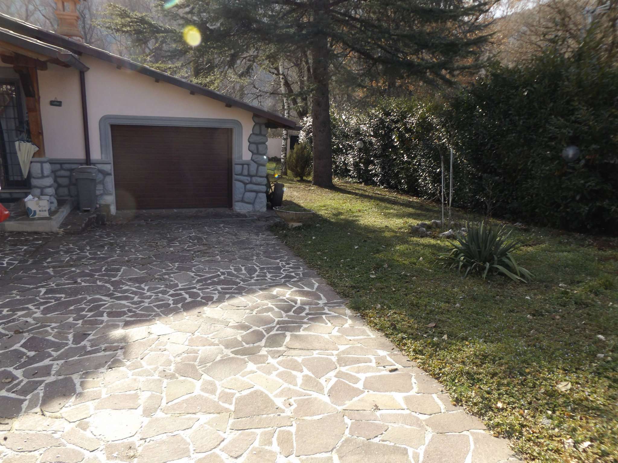 Villa ROCCA DI BOTTE vendita   9 IMMOBILIARE SIMONETTI SAS