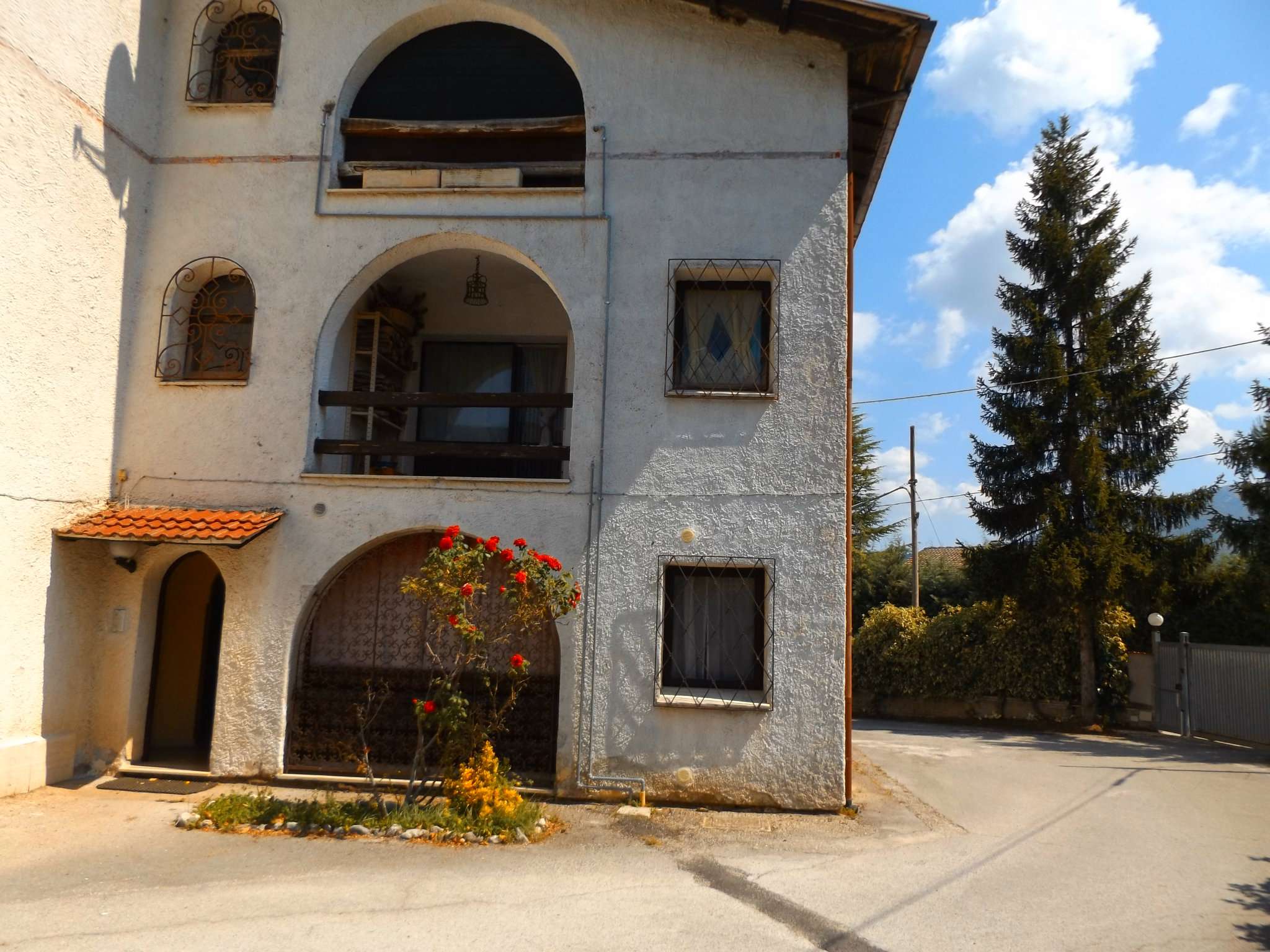  rocca di botte vendita quart:  immobiliare simonetti sas