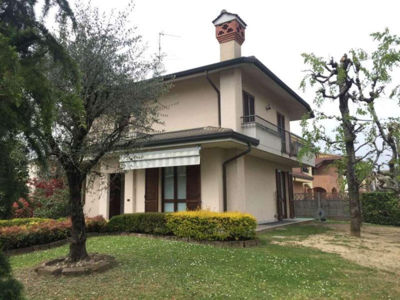 Villa GIUSSANO vendita   Paganella In Casa