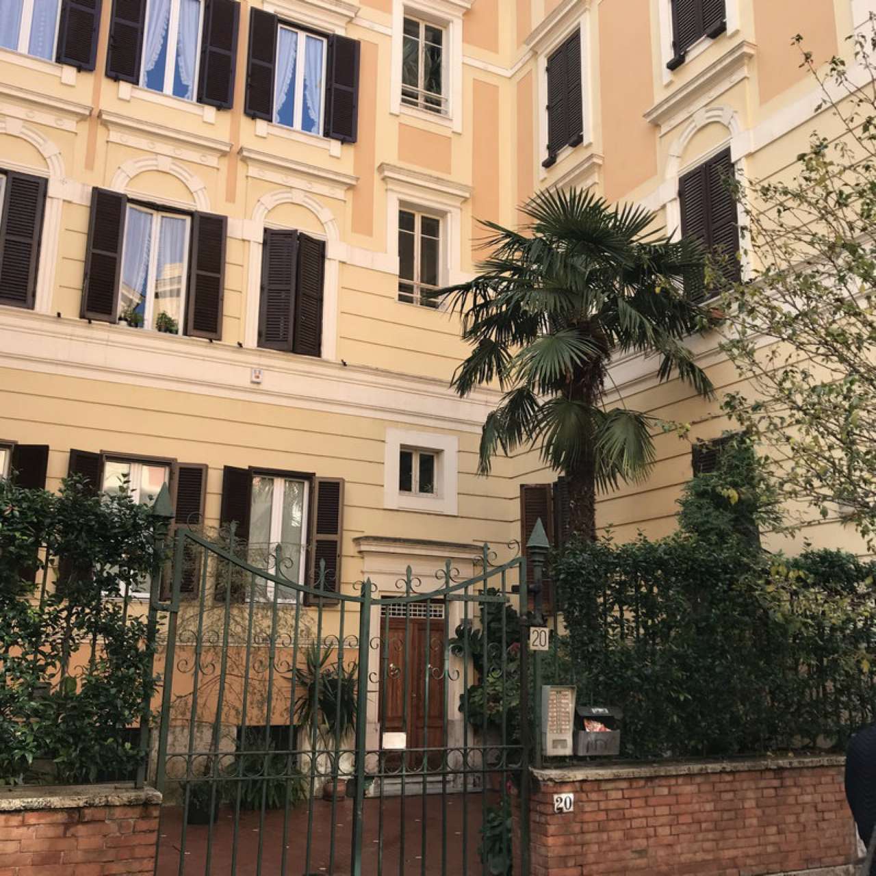 Ufficio - Loc.Com. ROMA affitto  PRATI Cunfida Gruppo Viola Immobiliare S.r.l.