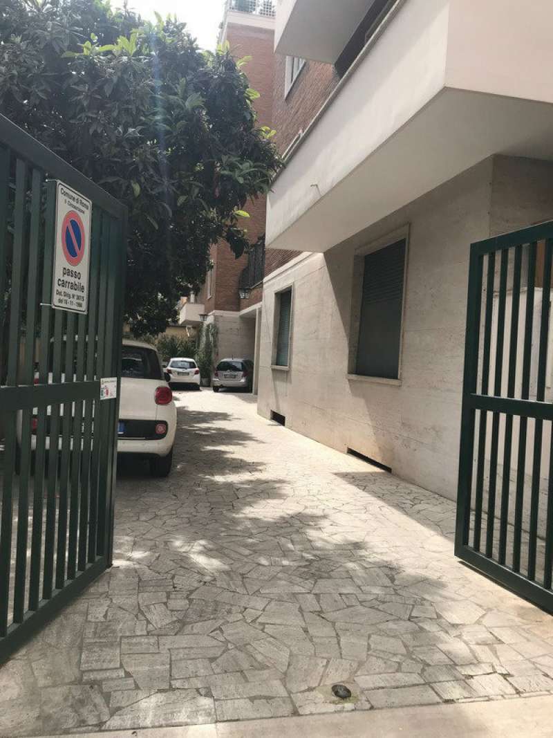 Ufficio - Loc.Com. ROMA affitto  FLAMINIO  Antonio Gramsci Gruppo Viola Immobiliare S.r.l.