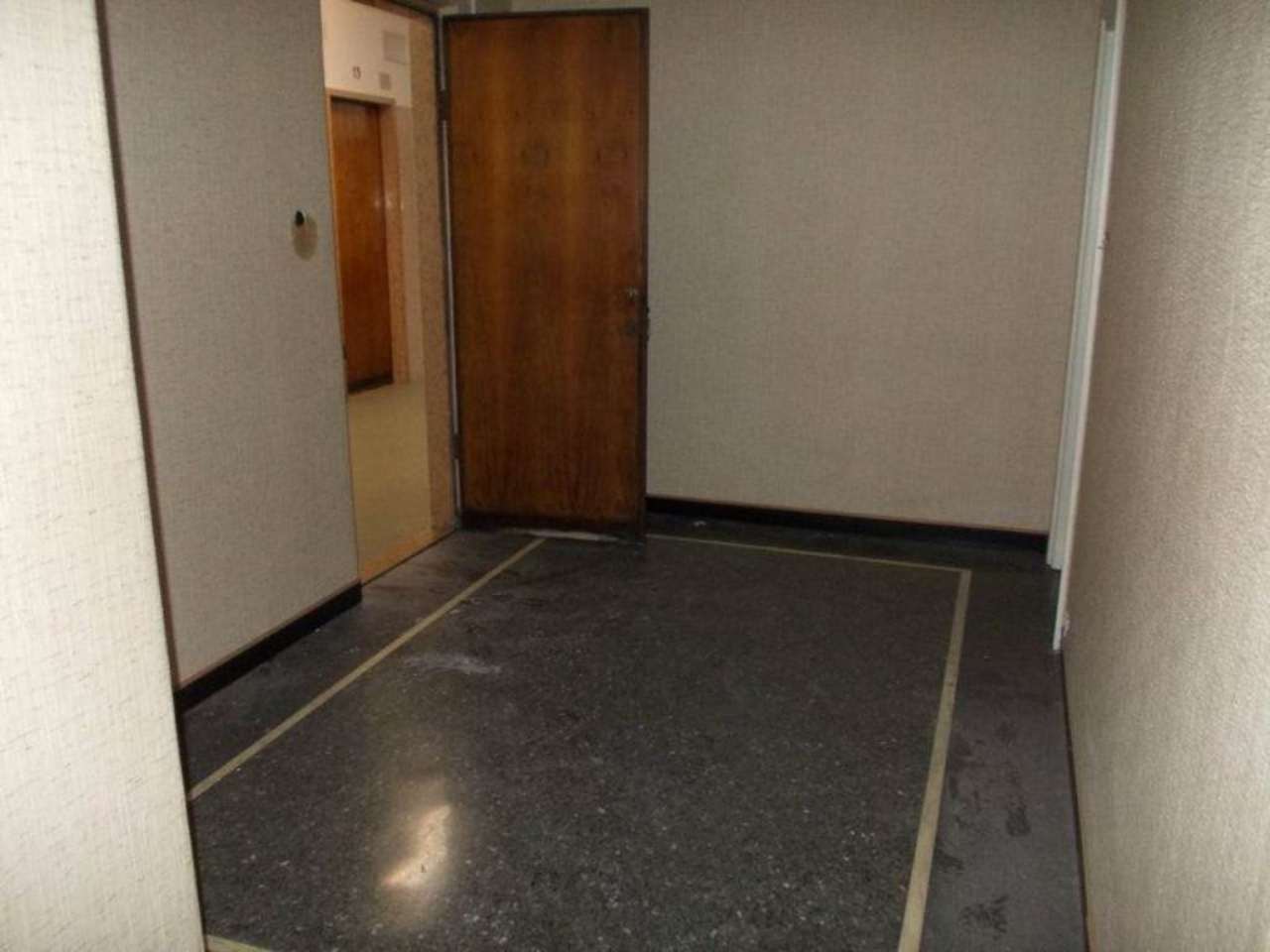 Ufficio - Loc.Com. GENOVA affitto  CENTRO STORICO vico san matteo Glover Immobiliare