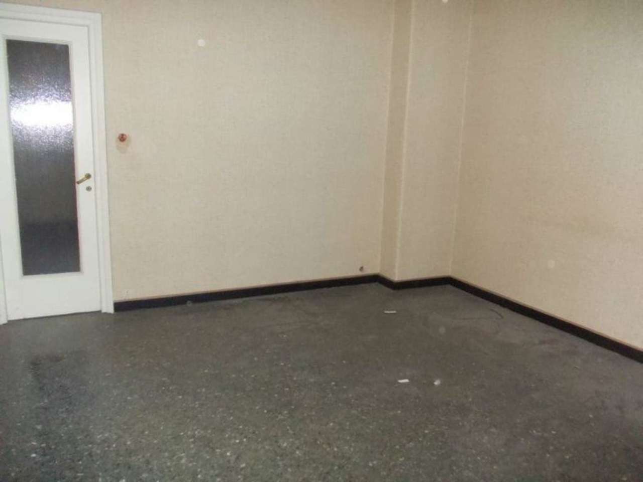 Ufficio - Loc.Com. GENOVA affitto  CENTRO STORICO vico san matteo Glover Immobiliare