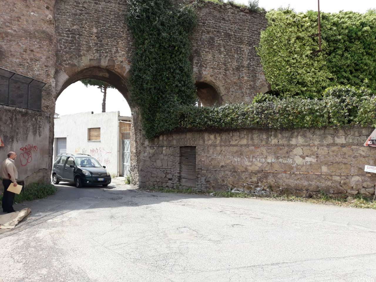 Capannoni (Tutti) ROMA vendita  APPIA NUOVA della Marrana E.P. Servizi Immobiliari