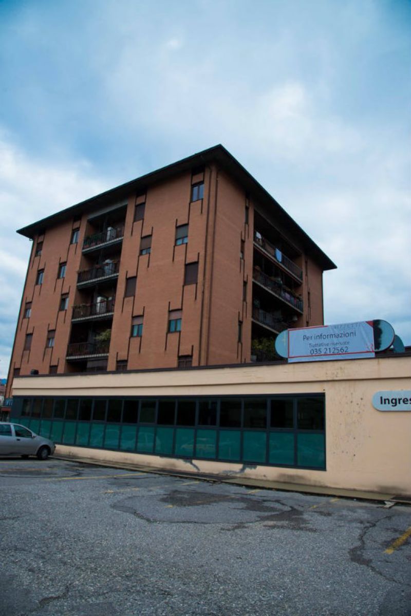 Negozio - Loc.Com. BERGAMO vendita   autostrada Rizzetti Immobiliare