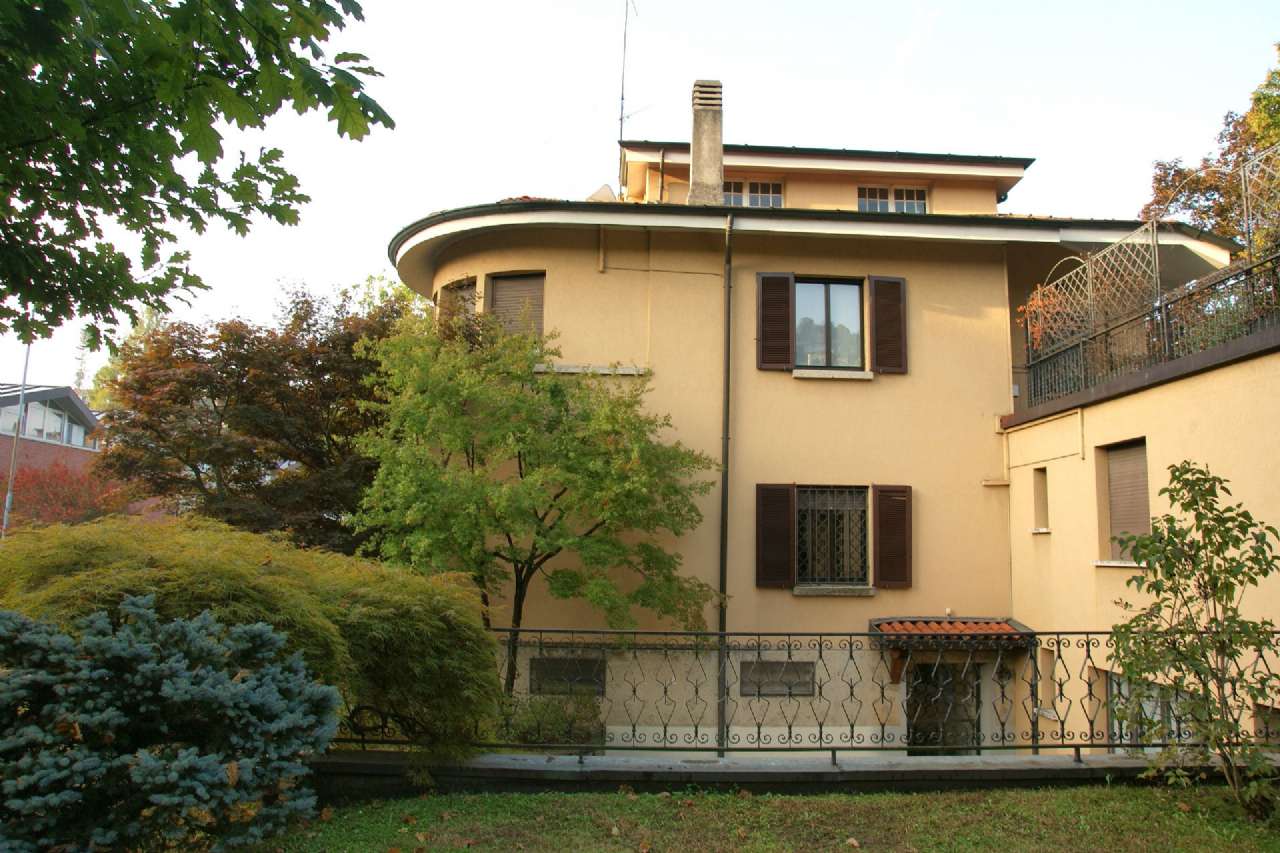 Villa BERGAMO vendita   Via Damiano Chiesa Rizzetti Immobiliare