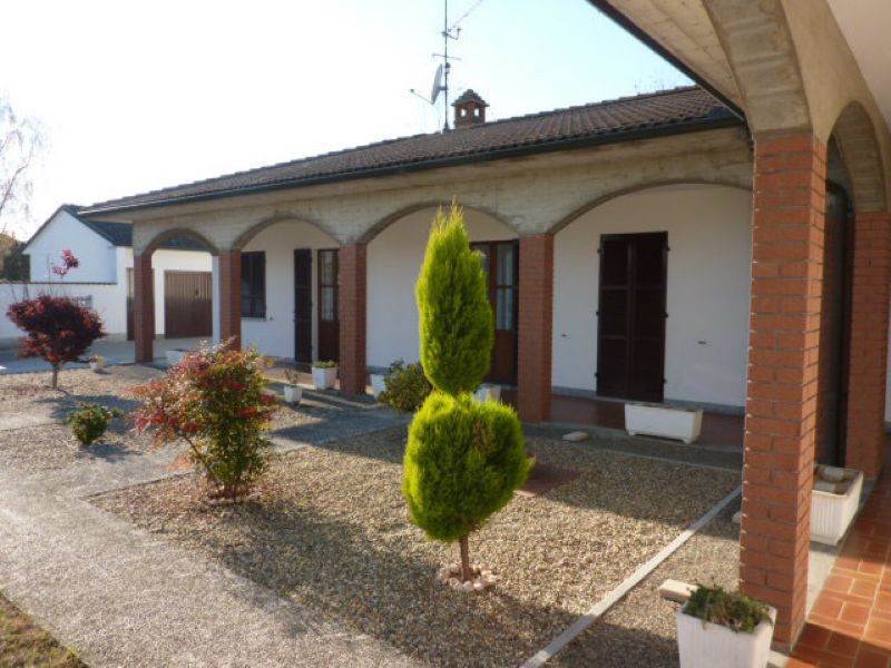 Villa MORTARA vendita   Via xx settembre, 48 MORTARA IMMOBILIARE SRLS