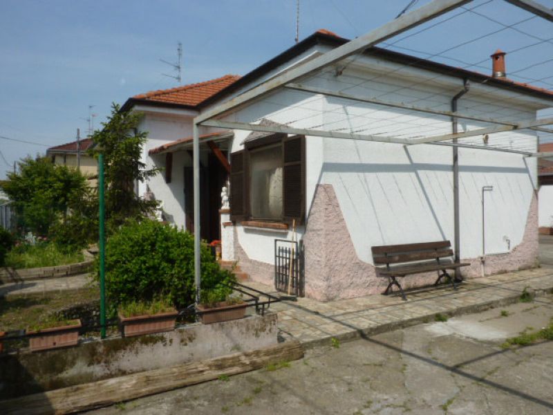 Villa Affiancata - Schiera MORTARA vendita   xx settembre,46 MORTARA IMMOBILIARE SRLS