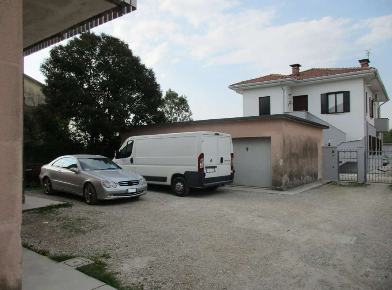 Villa Unifamiliare - Indipendente UDINE vendita   buttrio L'ANGOLO IMMOBILIARE DI BRADIZZA MASSIMILIANO