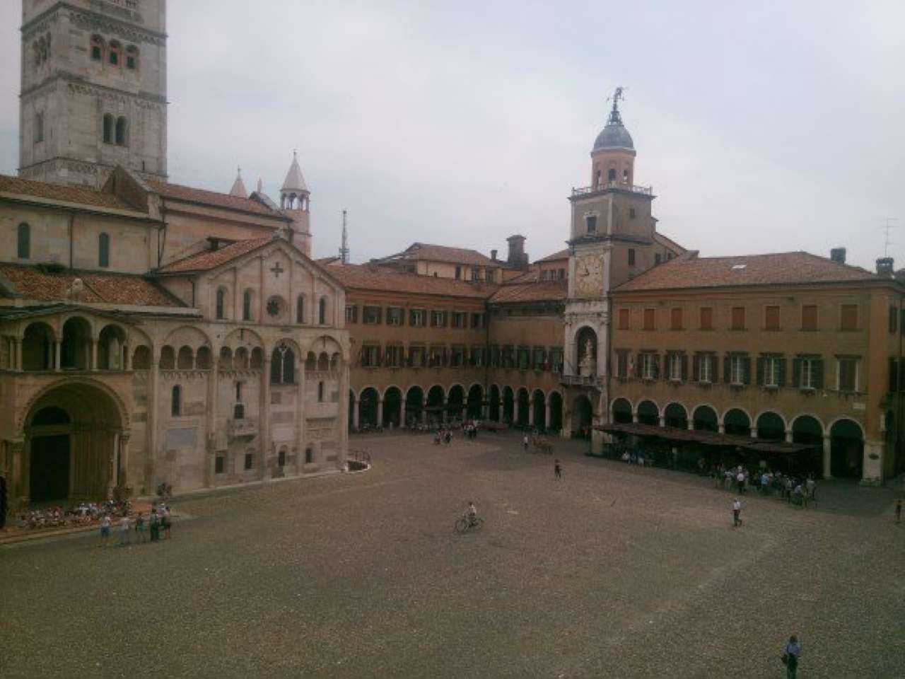  modena affitto quart: centro immobiliare-3m