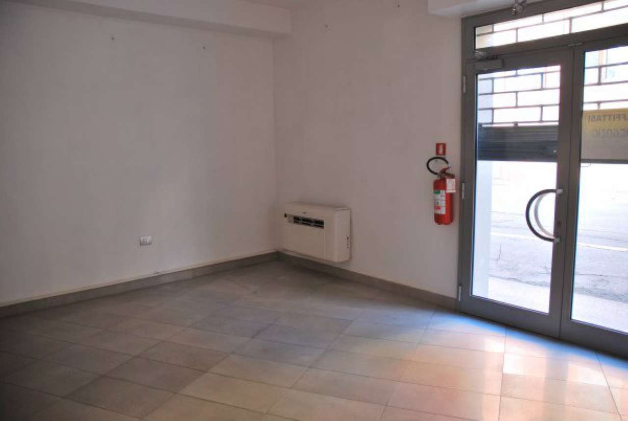 Negozio - Loc.Com. MODENA affitto  CENTRO SELMI IMMOBILIARE 3M