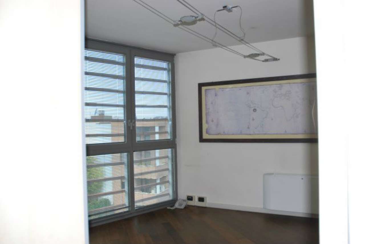 Ufficio - Loc.Com. MODENA affitto  SAN FAUSTINO VELLANI MARCHI IMMOBILIARE 3M