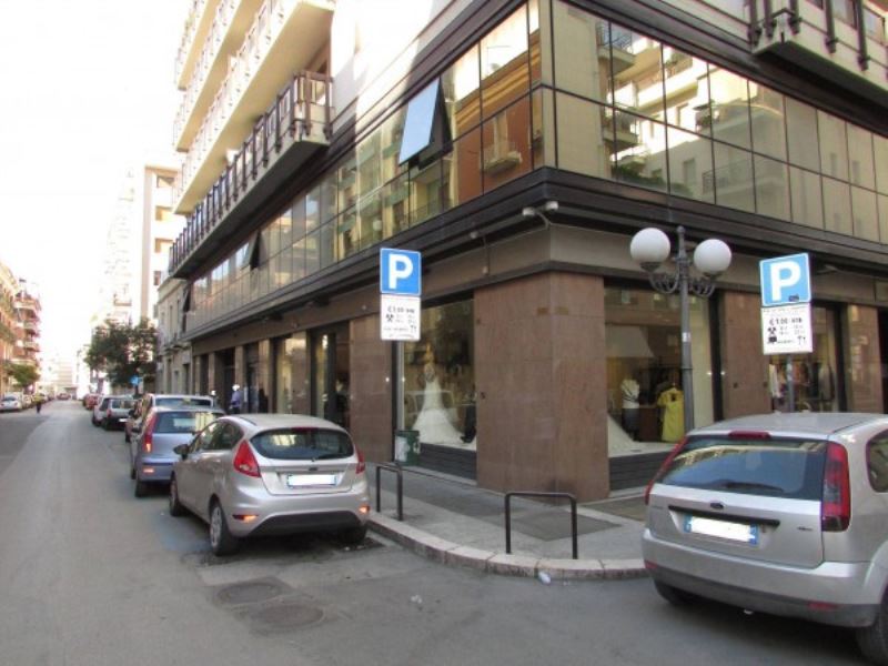Negozio - Loc.Com. FOGGIA vendita   Isonzo Luciano Coluccelli Agenzia Immobiliare