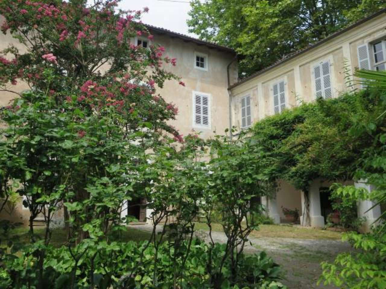 Villa Unifamiliare - Indipendente VARESE vendita  CENTRO  Spazio Casa 2000