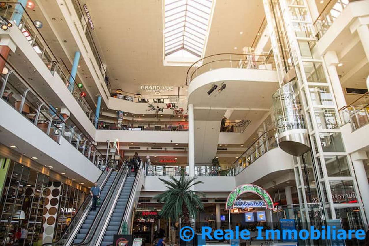 Novate Milanese Affitto NEGOZI