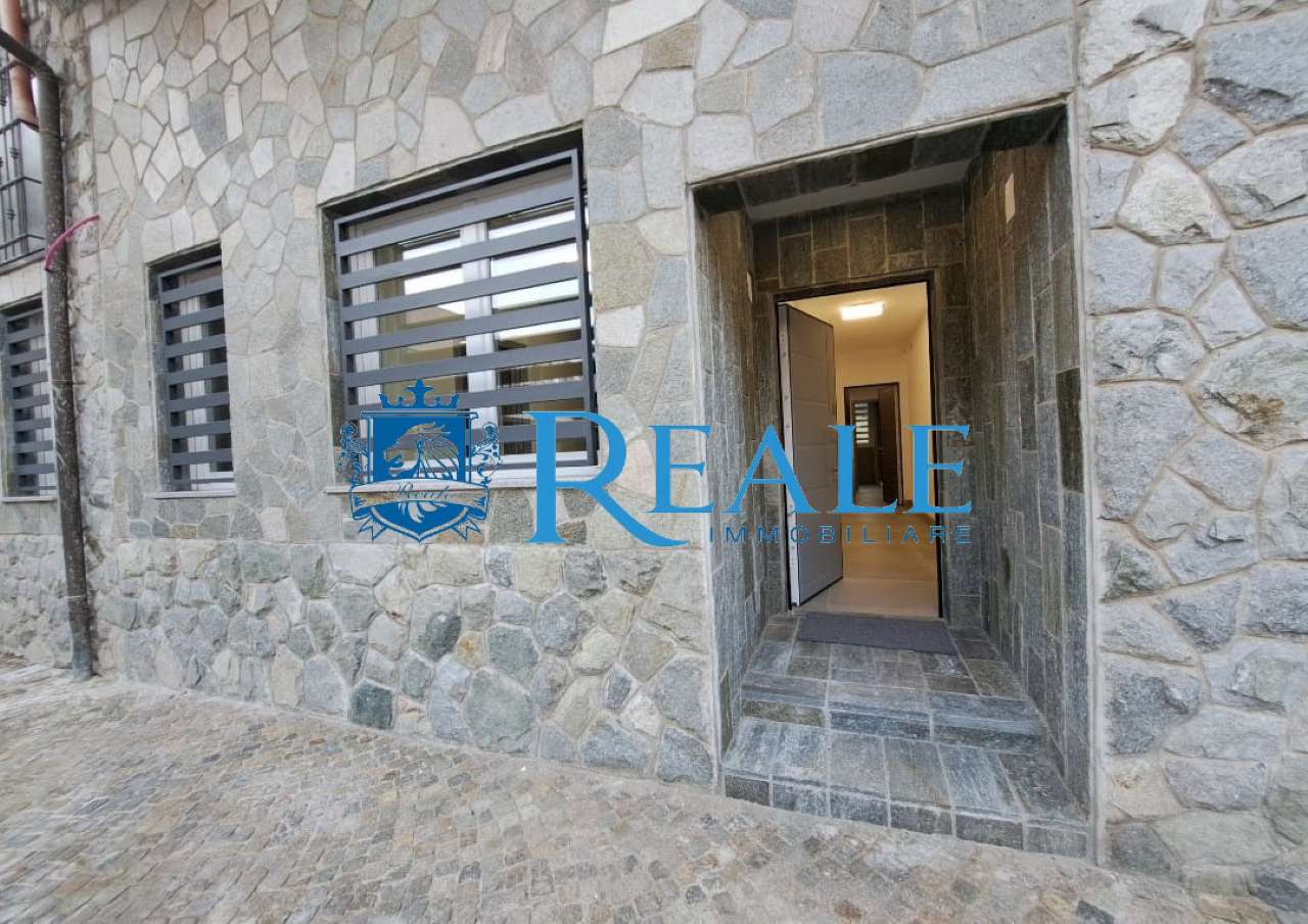 Bareggio Affitto STABILE / PALAZZO