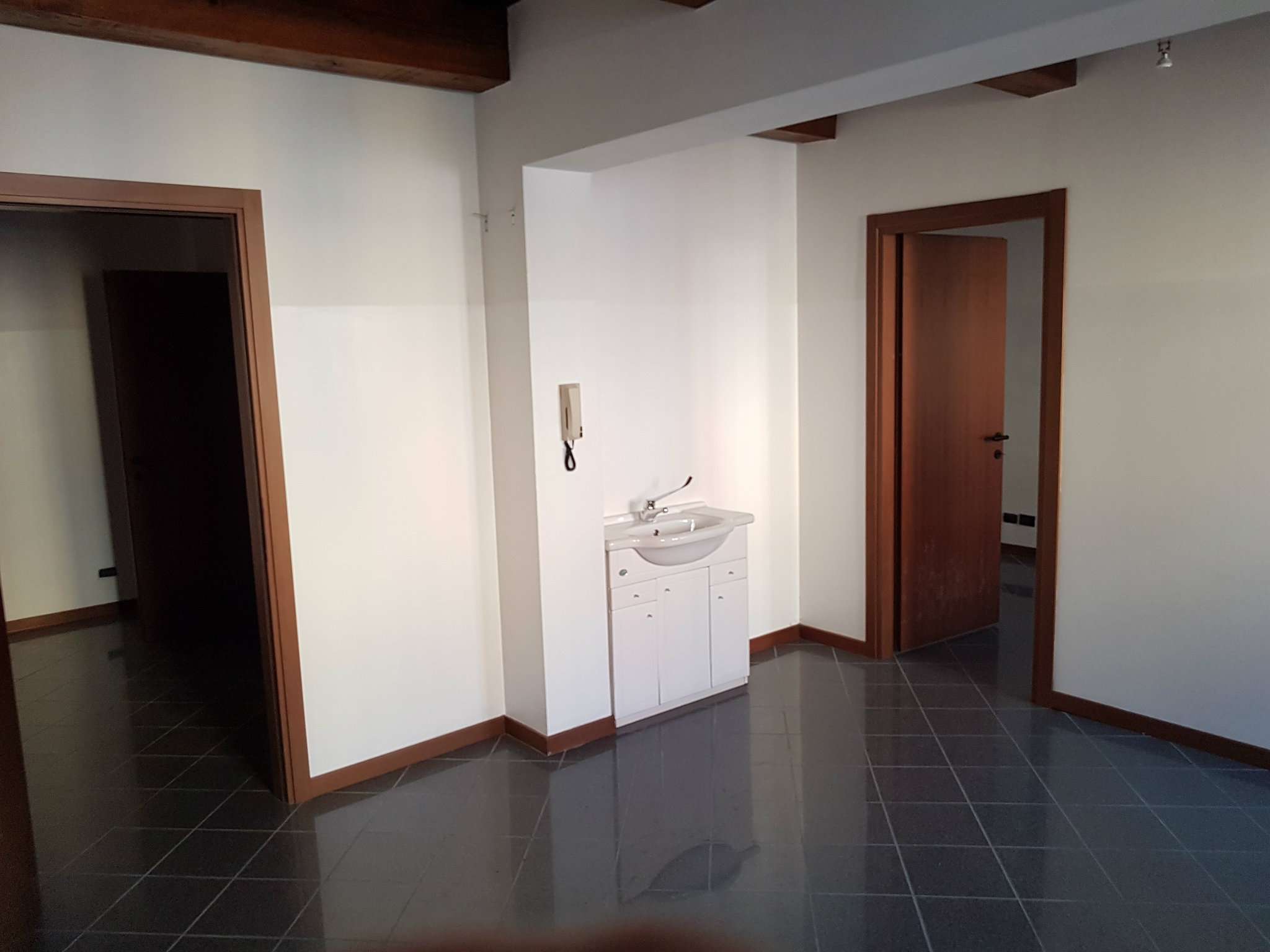  pavia affitto quart:  centro-affitti