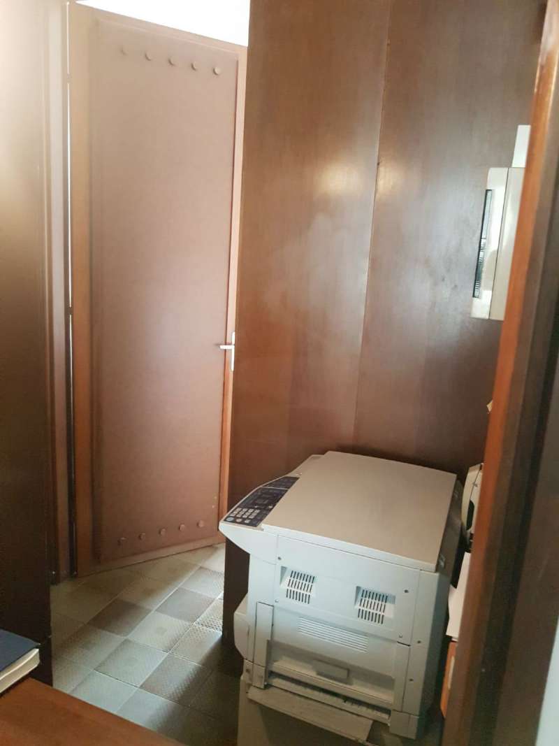 Ufficio - Loc.Com. PAVIA affitto   Piazza Vittoria CENTRO AFFITTI