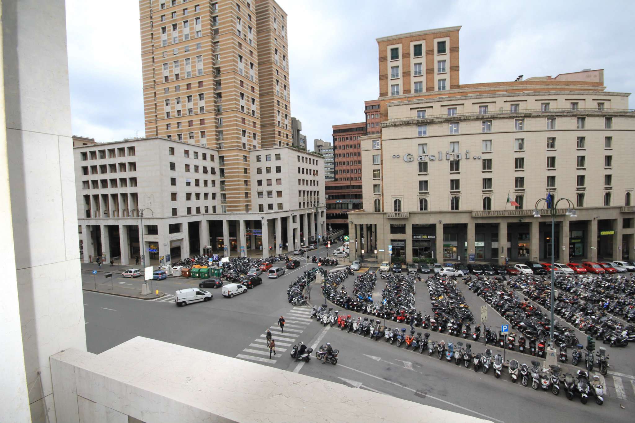 Ufficio - Loc.Com. GENOVA affitto   dante Immobiliare Brutto