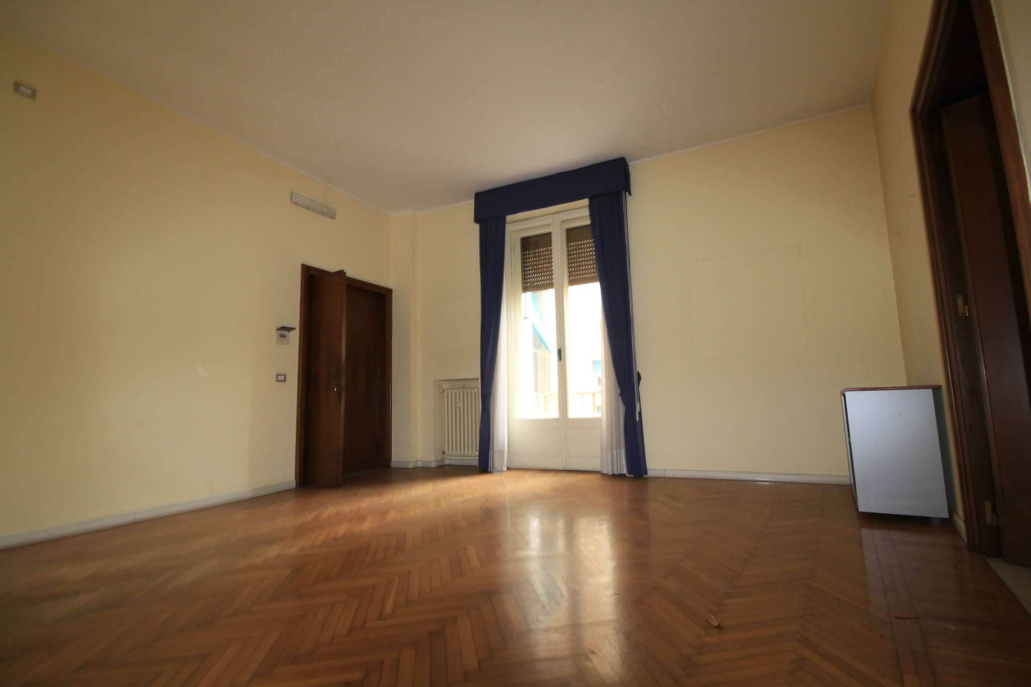 Ufficio - Loc.Com. GENOVA affitto   dante Immobiliare Brutto