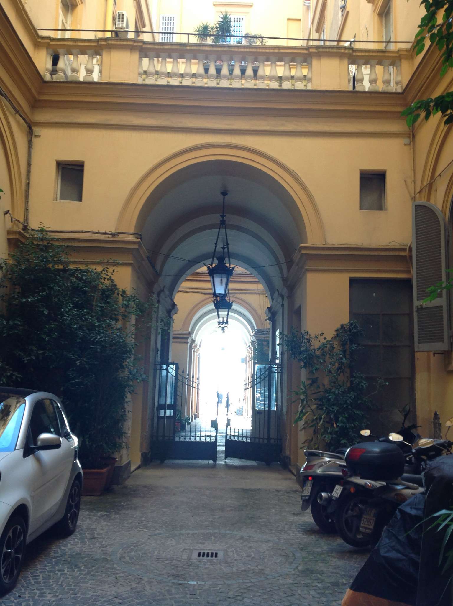 Ufficio - Loc.Com. NAPOLI vendita  CHIAIA viale Gramsci Zampaglione Immobiliare