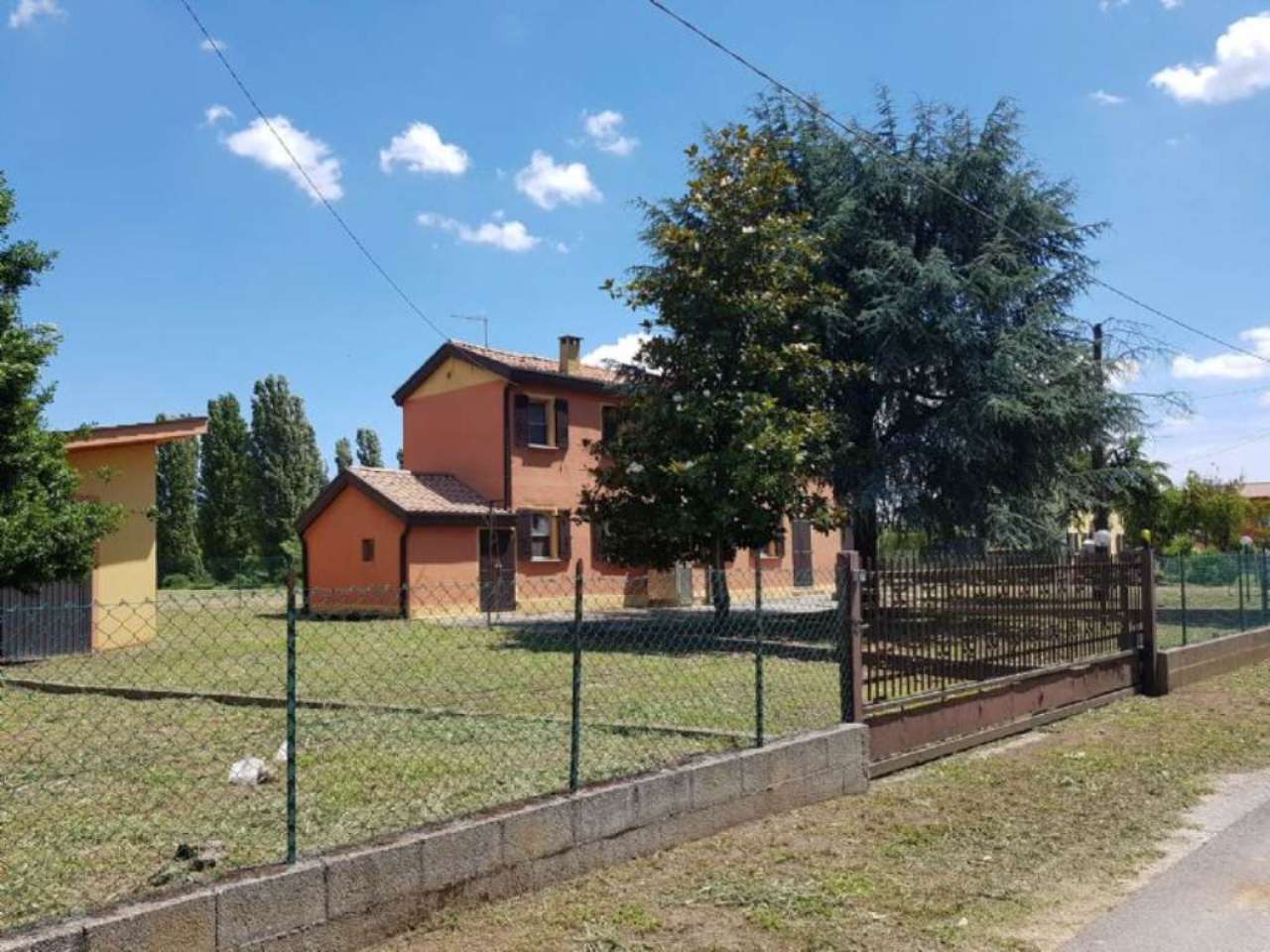 Villa Unifamiliare - Indipendente CODEVIGO vendita   calrcinara Jolly Immobiliare