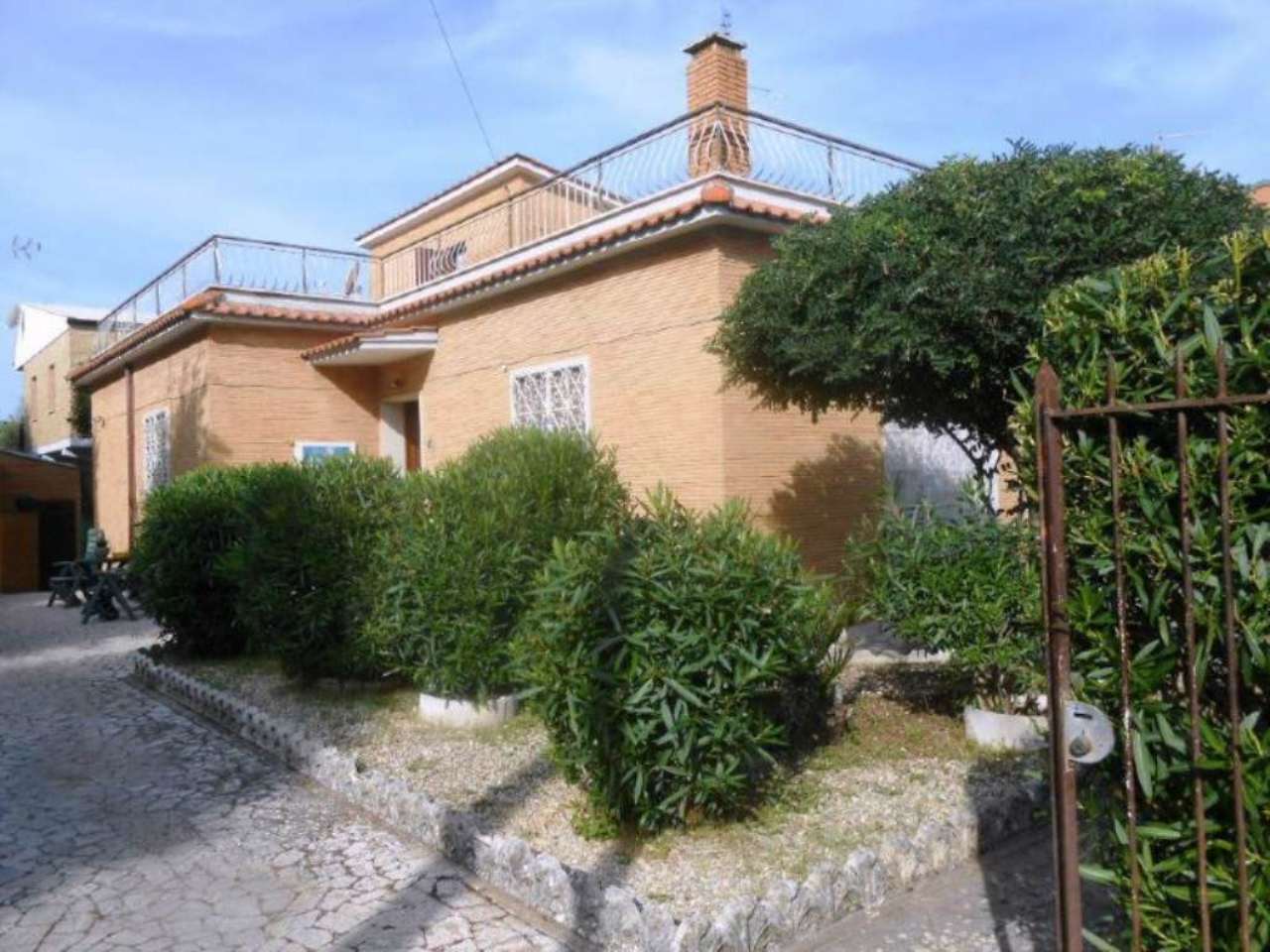  anzio vendita quart:  immobiliare giacoponi di roberto giacoponi