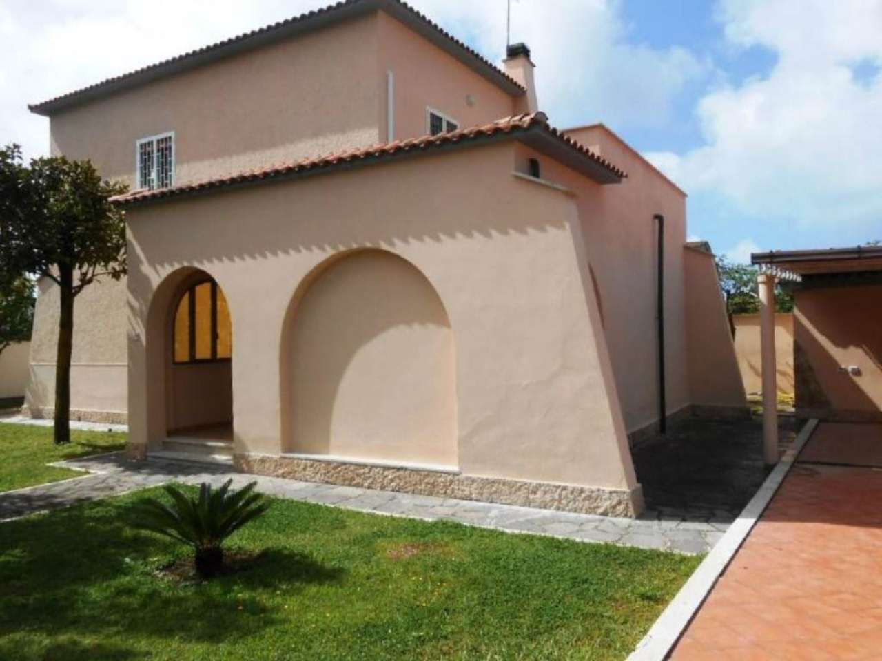  anzio vendita quart:  immobiliare giacoponi di roberto giacoponi