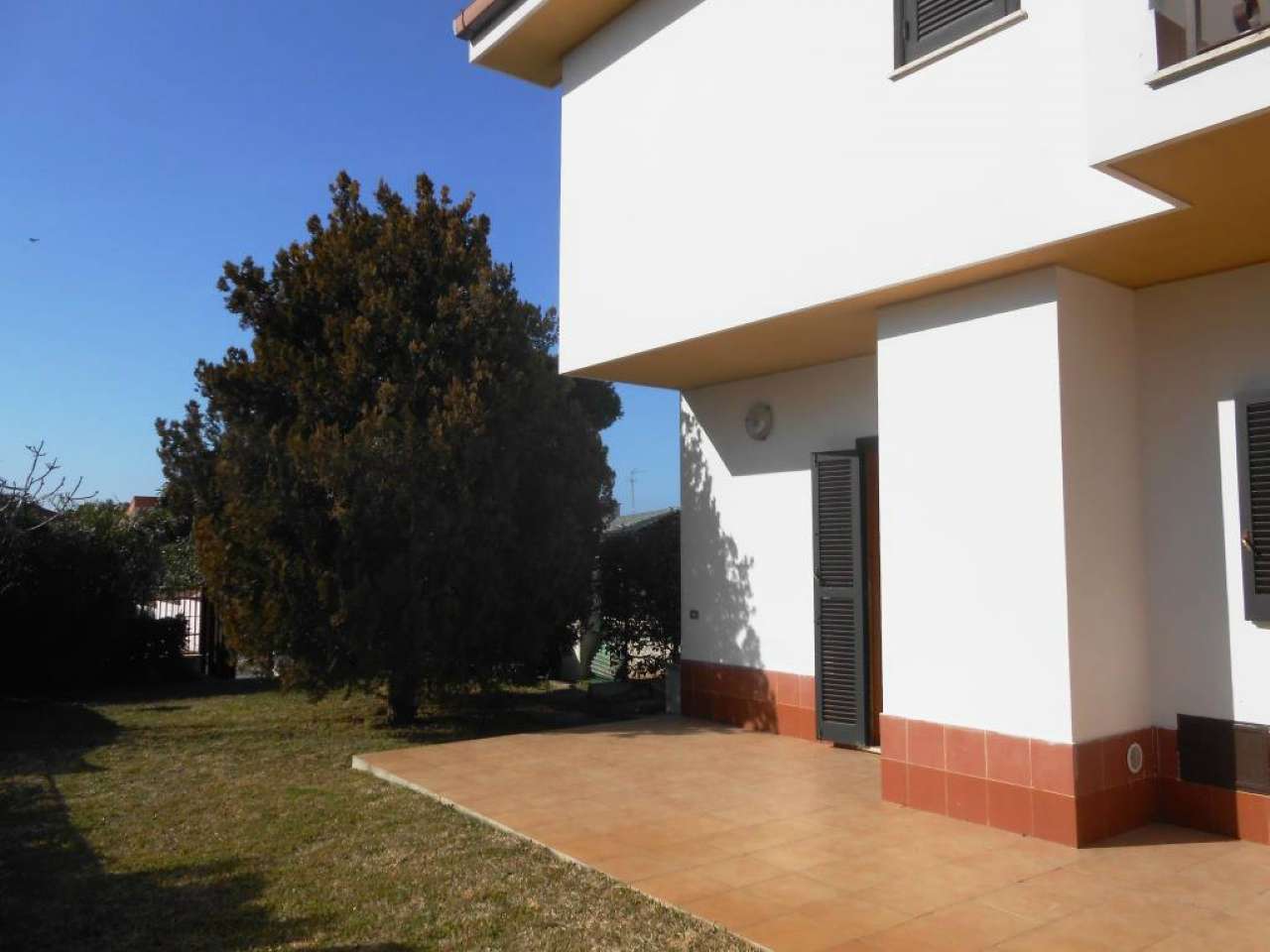  anzio vendita quart:  immobiliare-giacoponi-di-roberto-giacoponi