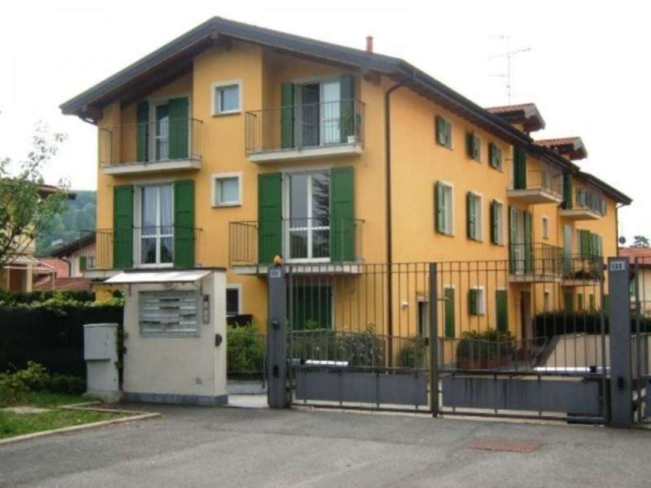 Appartamento TRAVEDONA-MONATE vendita   Mazzini Sestocase Immobiliare