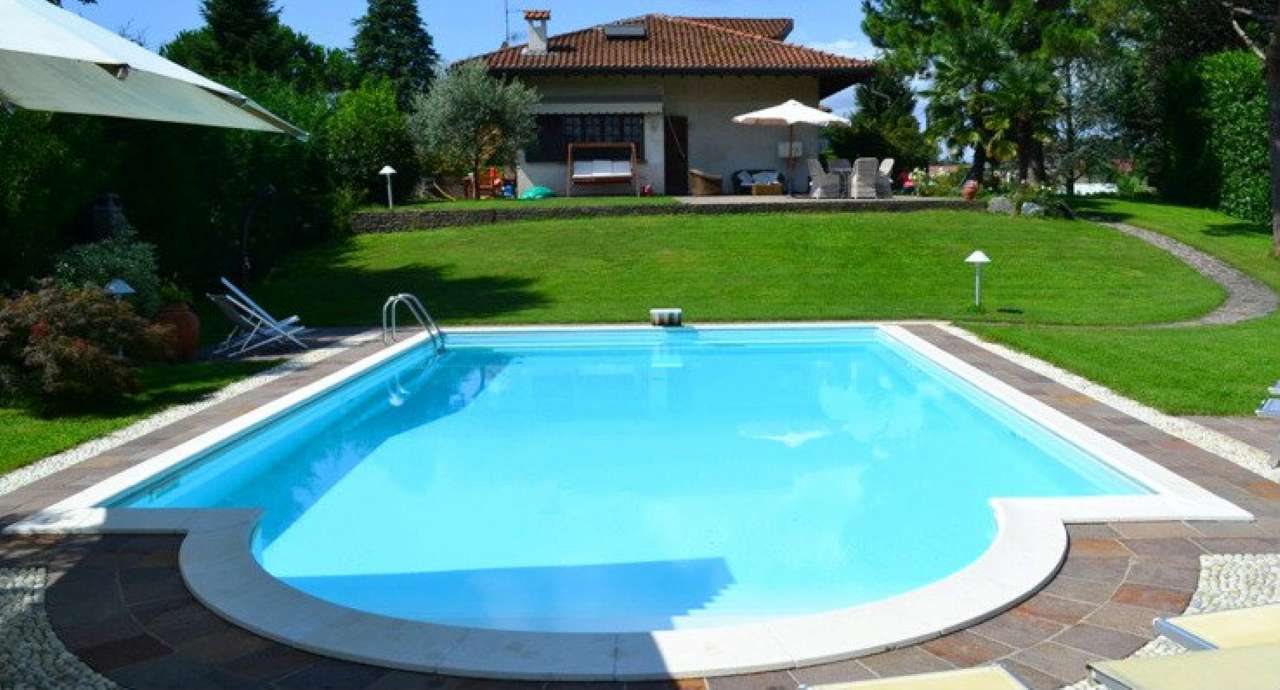 Villa Trifamiliare BODIO LOMNAGO vendita   SCEREE Sestocase Immobiliare