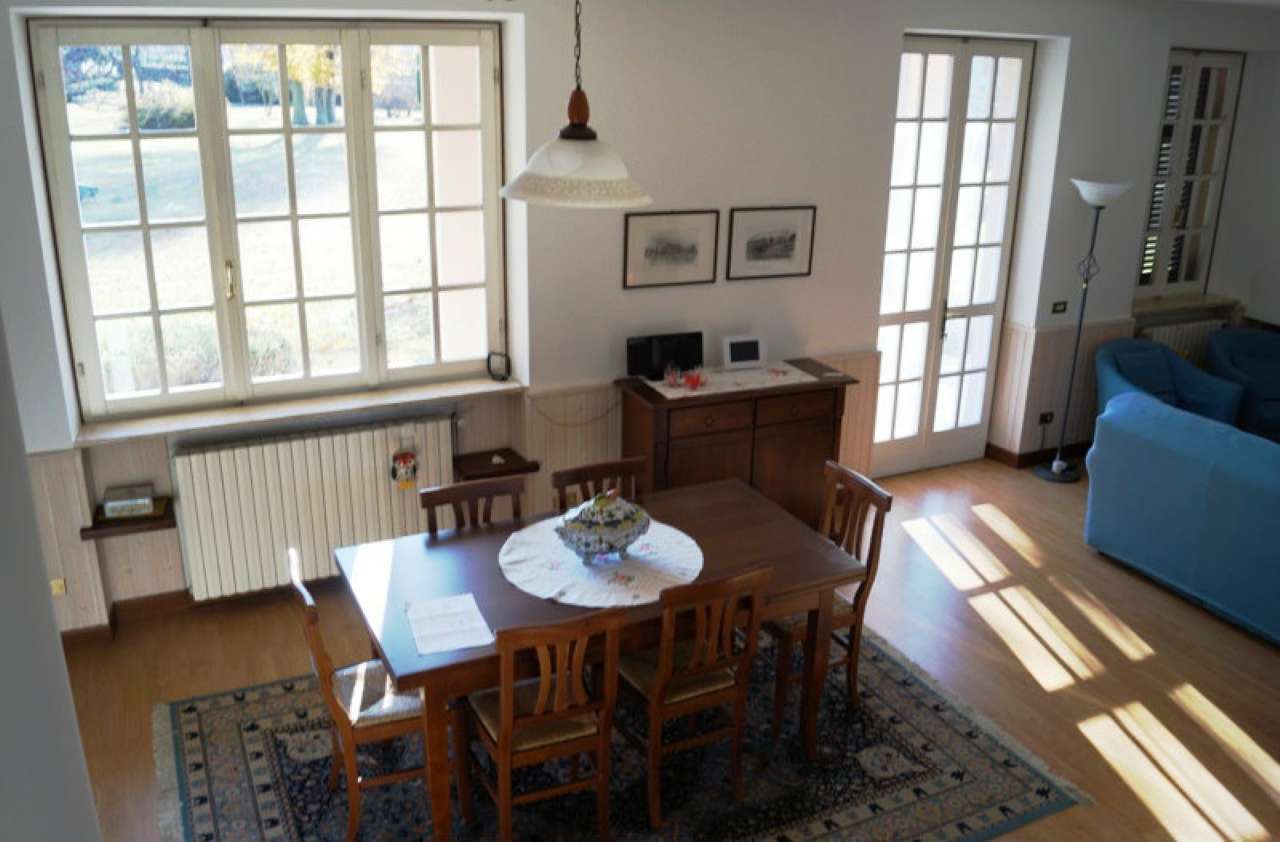 Villa Trifamiliare SESTO CALENDE vendita   VIA ANGERA Sestocase Immobiliare