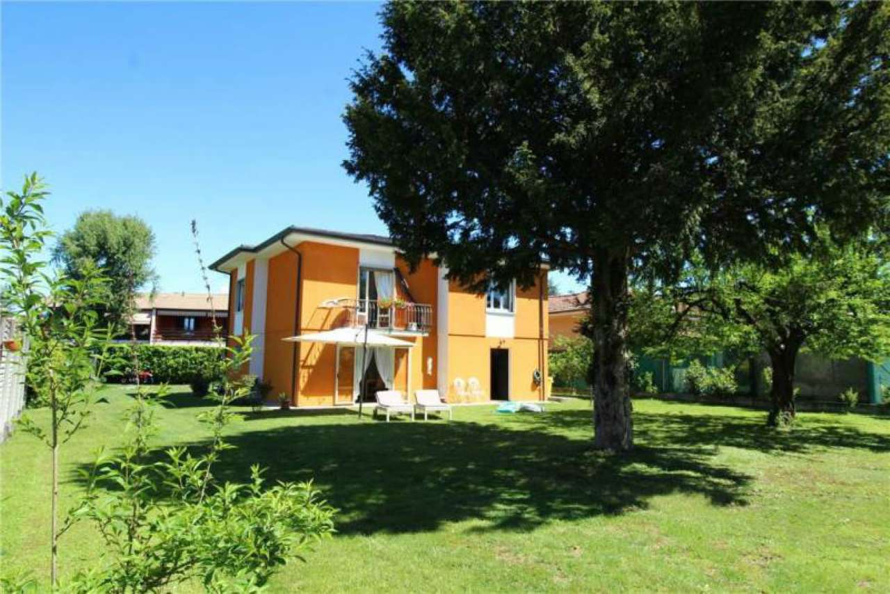 Villa CASTELLETTO SOPRA TICINO vendita   1°maggio Sestocase Immobiliare