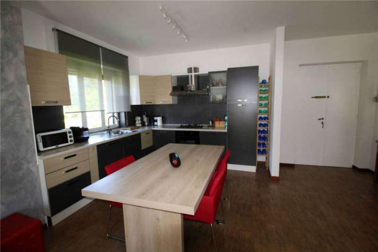 Villa CASTELLETTO SOPRA TICINO vendita   1°maggio Sestocase Immobiliare