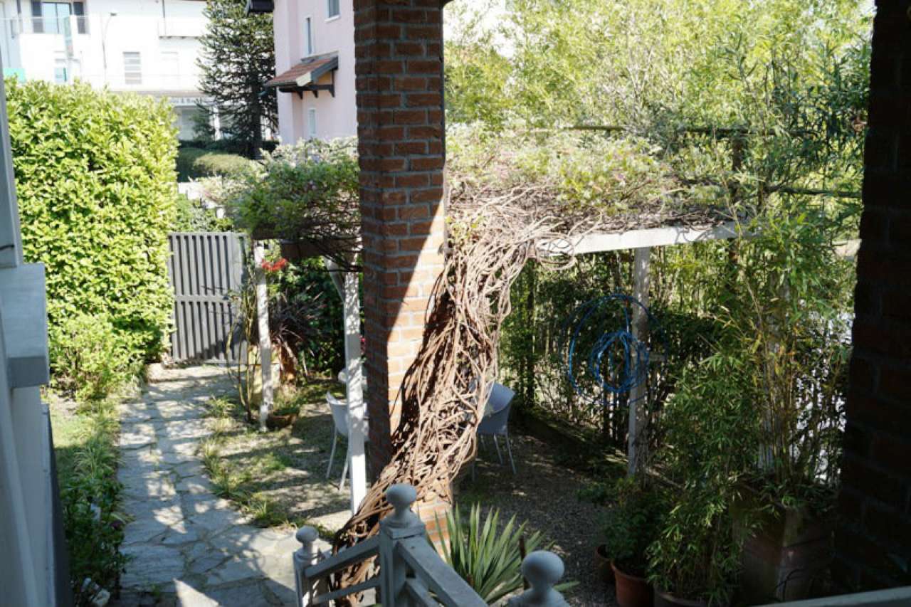 Villa ANGERA vendita   GENOVA Sestocase Immobiliare