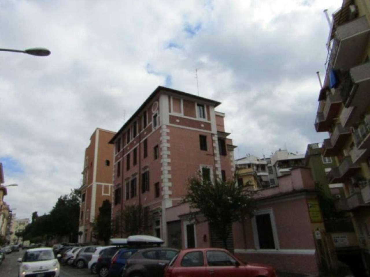 Appartamento ROMA vendita  APPIO LATINO (IX MUN.) RAFFAELE DE CESARE TOPCASA IMMOBILIARE SRL