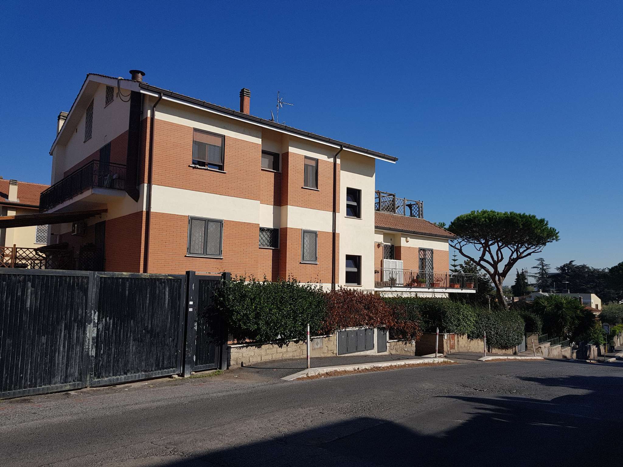  roma vendita quart: acilia topcasa immobiliare srl