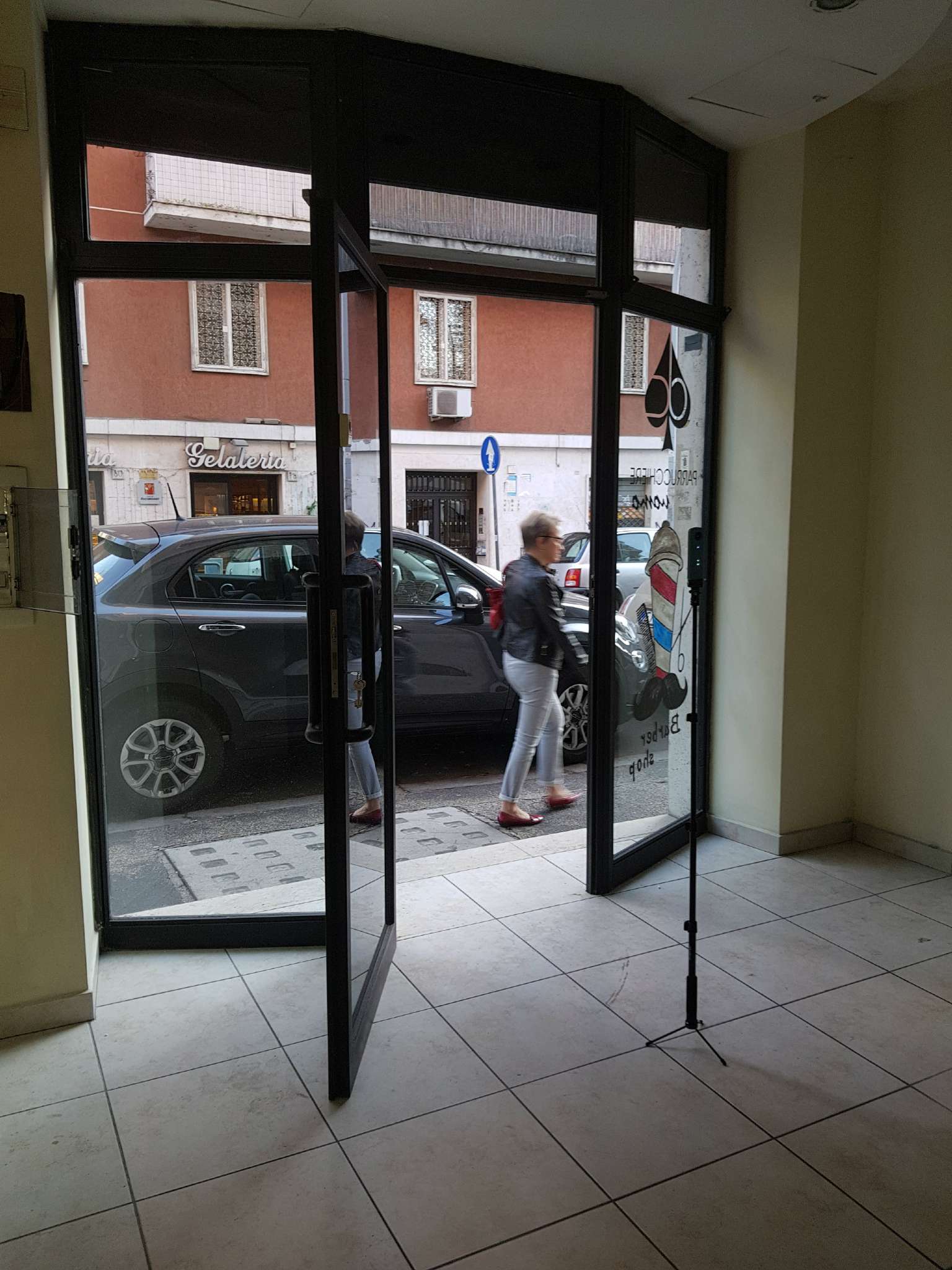 Negozio - Loc.Com. ROMA affitto  APPIO LATINO (IX MUN.) LATINA TOPCASA IMMOBILIARE SRL