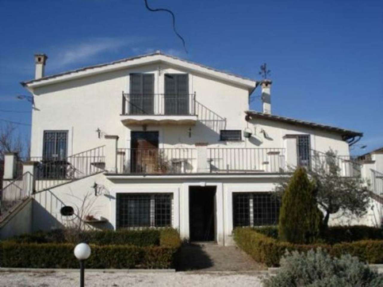 Villa Trifamiliare ROMA vendita  Cassia flaminia gaspero barbera Immobiliare Casa Roma srl