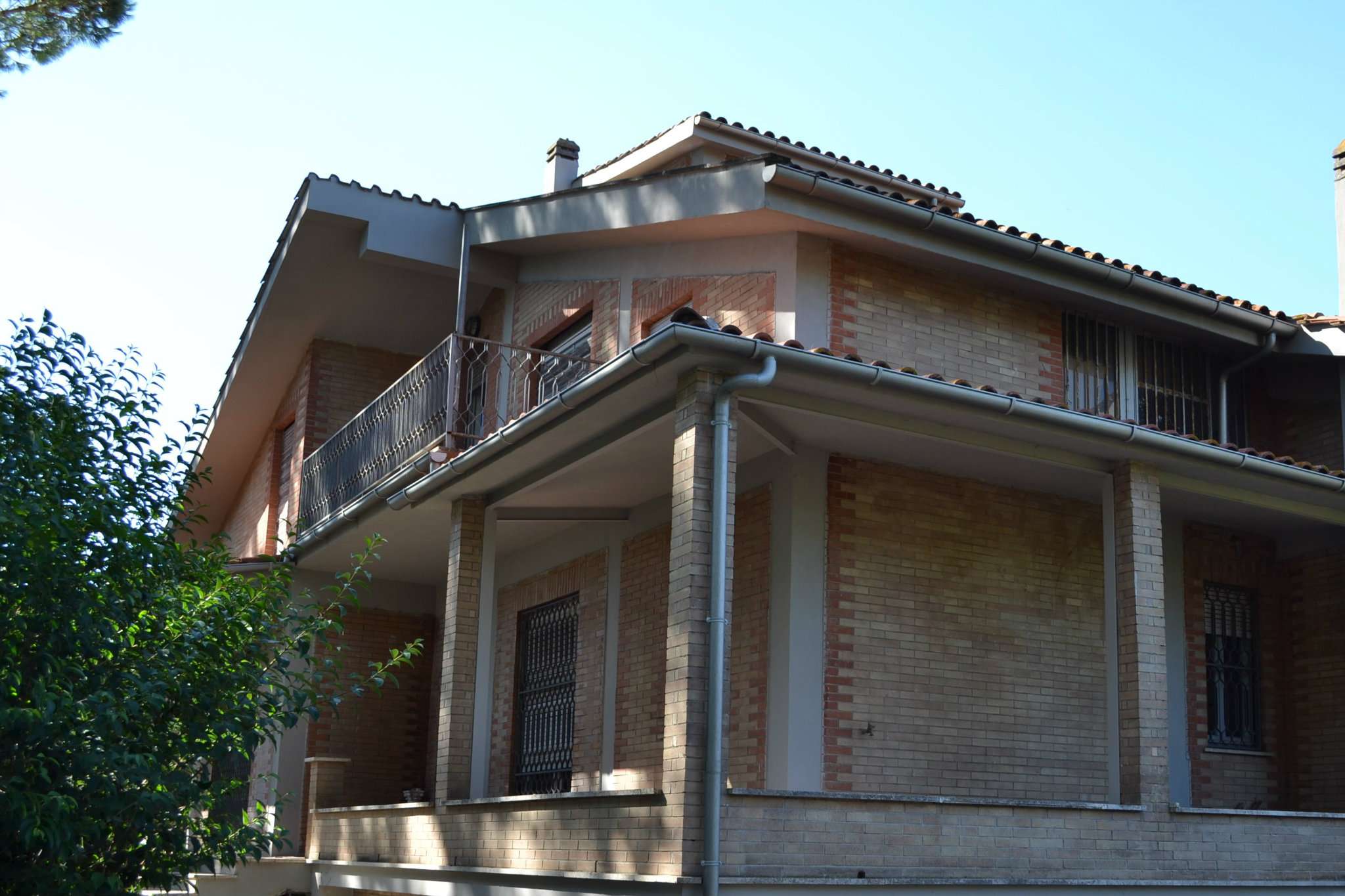 Villa Trifamiliare ROMA vendita  LA GIUSTINIANA(ZONA DELLA XX MUN.) della giustiniana Immobiliare Casa Roma srl