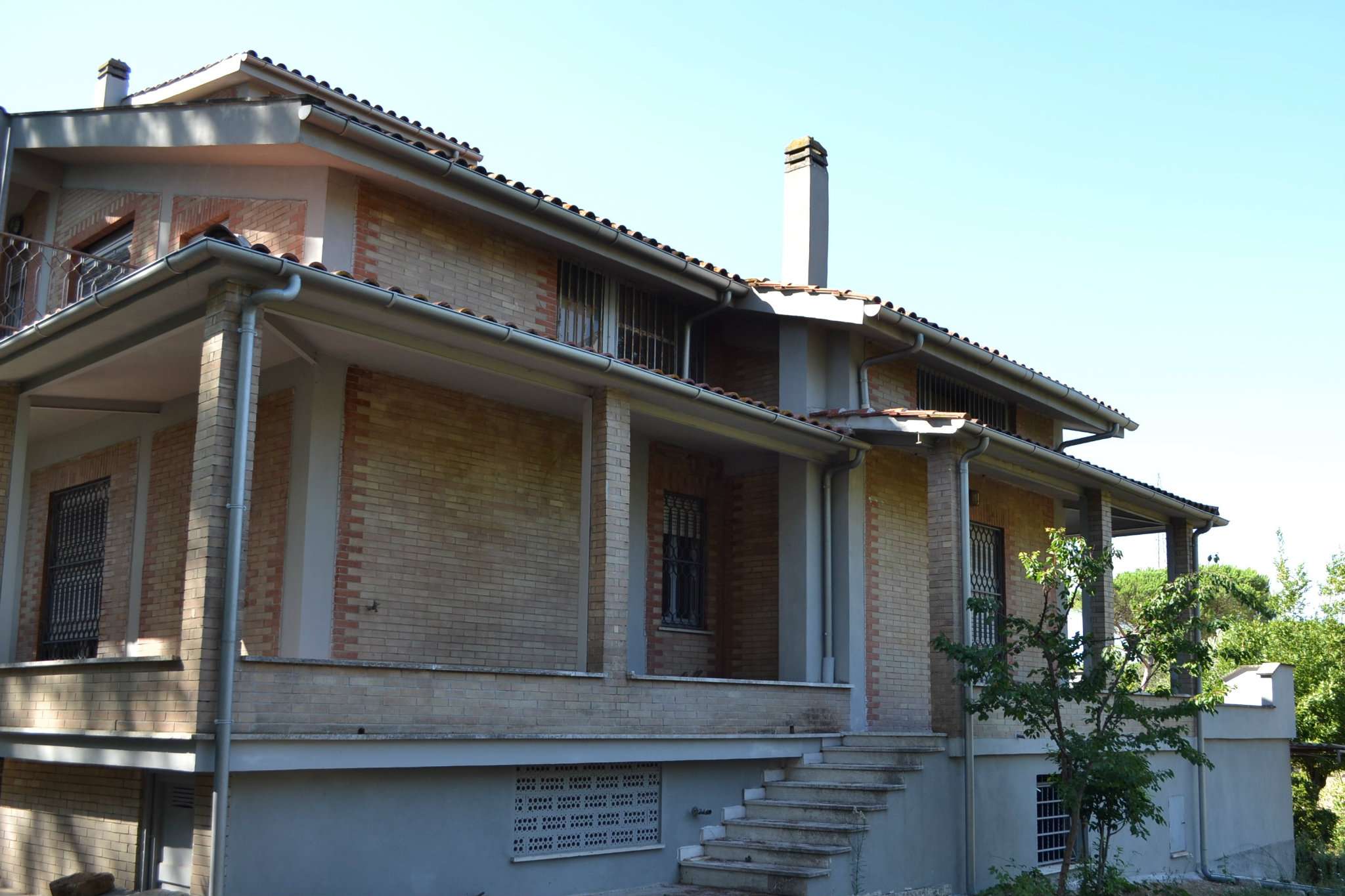 Villa Trifamiliare ROMA vendita  LA GIUSTINIANA(ZONA DELLA XX MUN.) della giustiniana Immobiliare Casa Roma srl