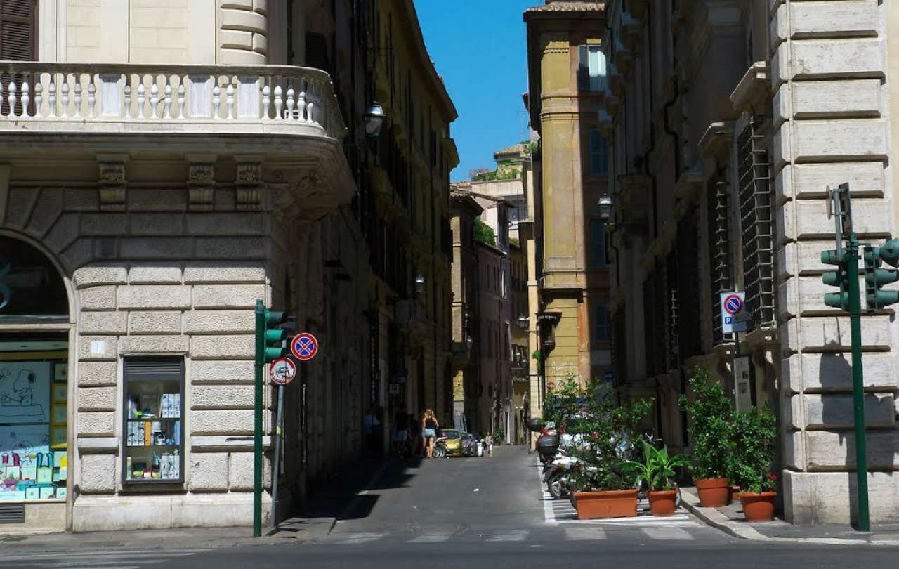Ufficio - Loc.Com. ROMA vendita  Centro storico del Gesù Euro Immobiliare s.n.c.