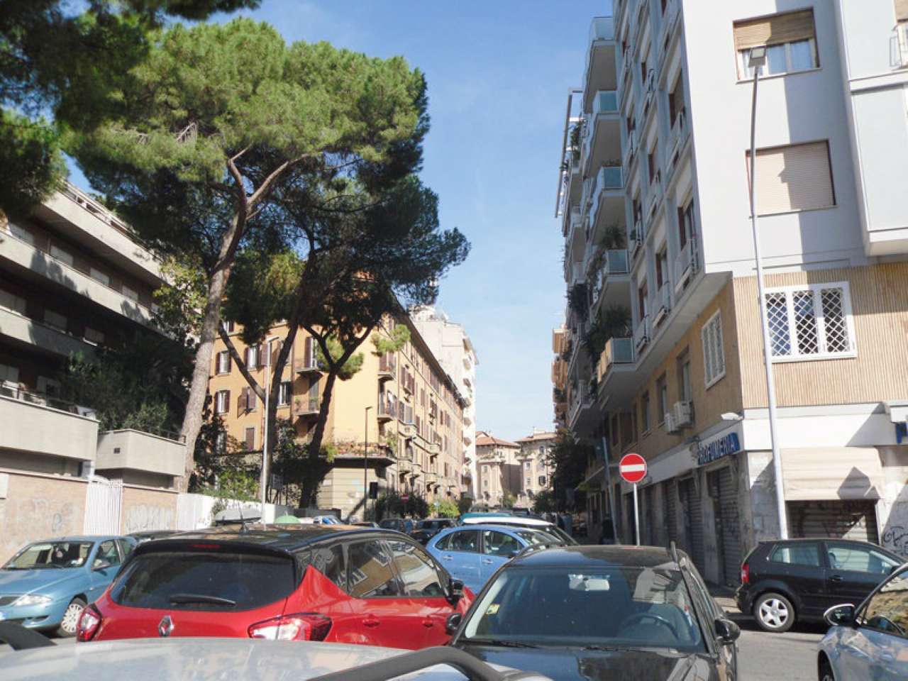 Negozio - Loc.Com. ROMA vendita  San giovanni Elvia Recina Euro Immobiliare s.n.c.
