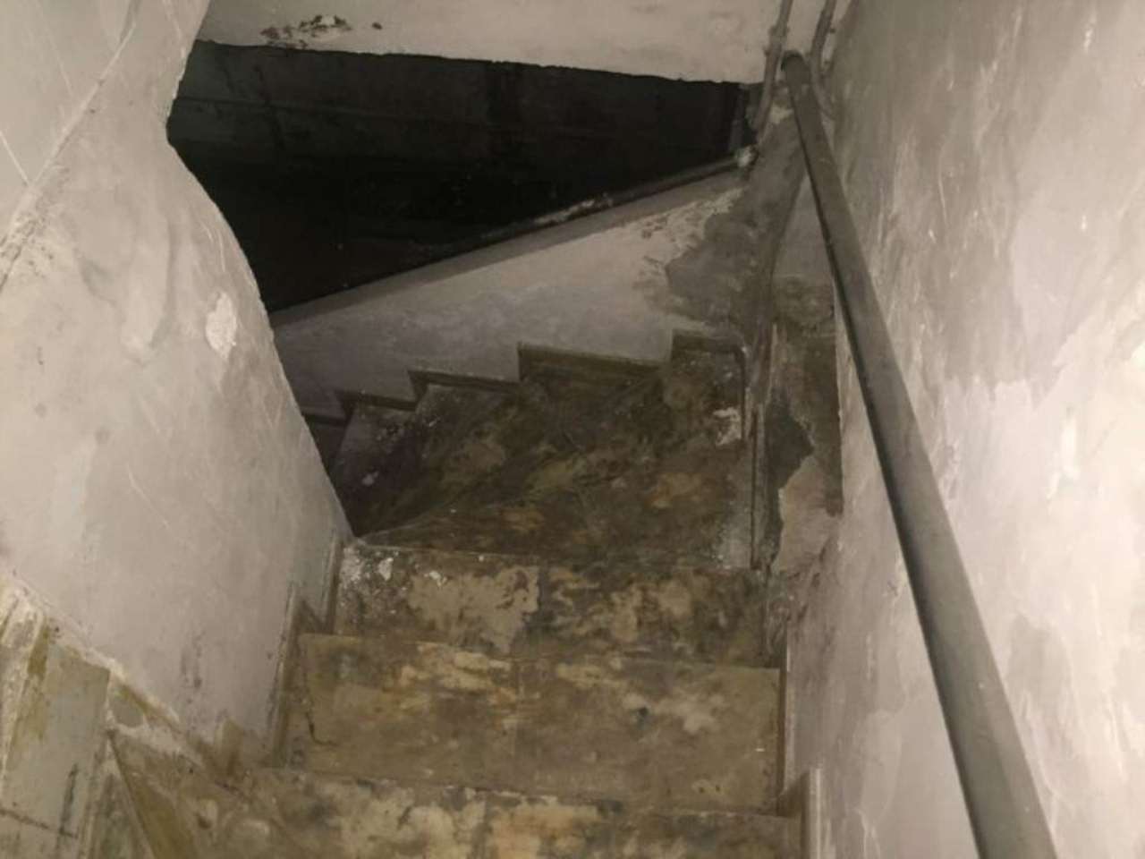 Negozio - Loc.Com. TORINO vendita  CENTRO Santa Chiara Sherlock Holmes Immobiliare