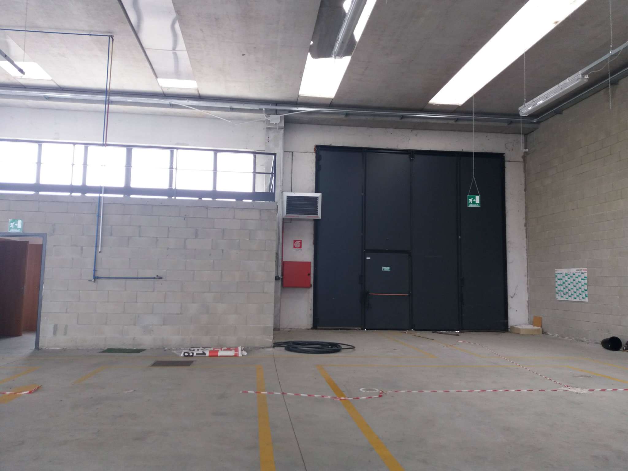 Capannoni (Tutti) TORINO vendita  PARELLA SERVAIS Sherlock Holmes Immobiliare