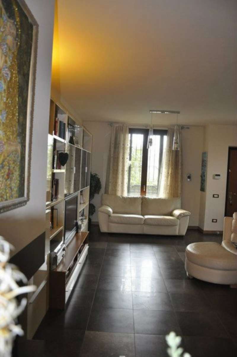 Villa Affiancata - Schiera VILLANOVA DEL SILLARO vendita   fugazza Studio Immobiliare Domus s.a.s